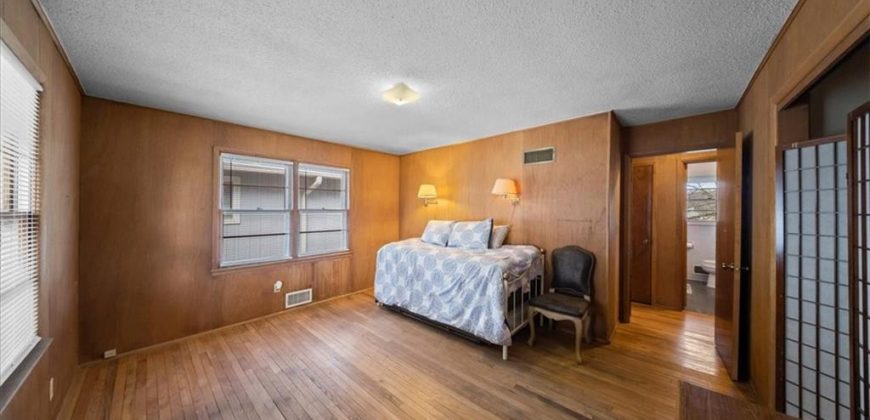 Homes for Sale in Kansas City, MO 64151 | 817 NW South Shore Drive