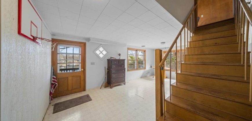 Homes for Sale in Kansas City, MO 64151 | 817 NW South Shore Drive