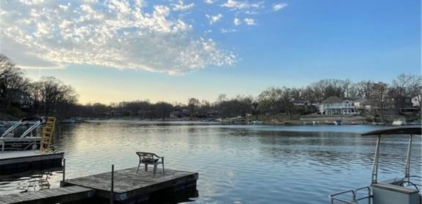 Homes for Sale in Kansas City, MO 64151 | 817 NW South Shore Drive