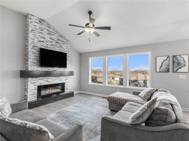 Homes for Sale in Kansas City, MO 64165 | 1304 NE 123rd Street