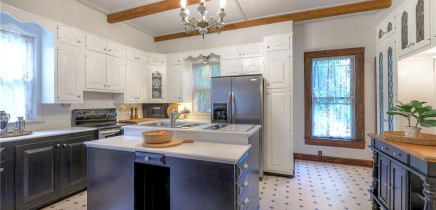 Homes for Sale in Parkville, MO 64152 | 1328  Main Street