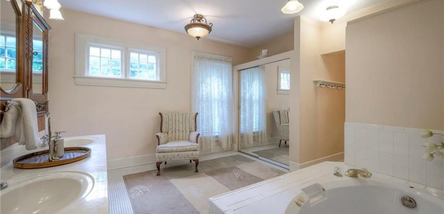 Homes for Sale in Parkville, MO 64152 | 1328  Main Street