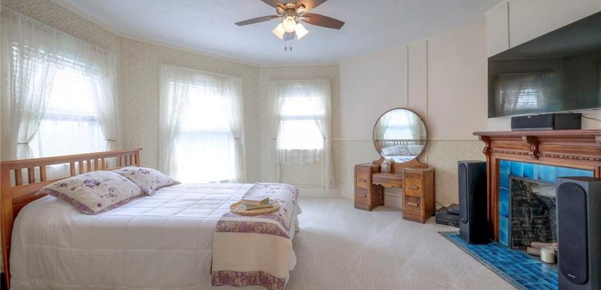 Homes for Sale in Parkville, MO 64152 | 1328  Main Street