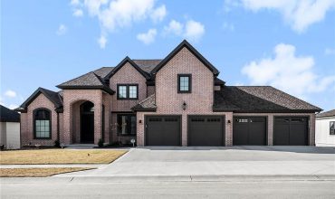 Homes for Sale in Riverside, MO 64150 | 2171 NW Palisades Drive