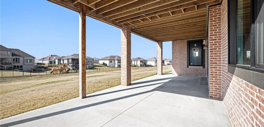 Homes for Sale in Riverside, MO 64150 | 2171 NW Palisades Drive