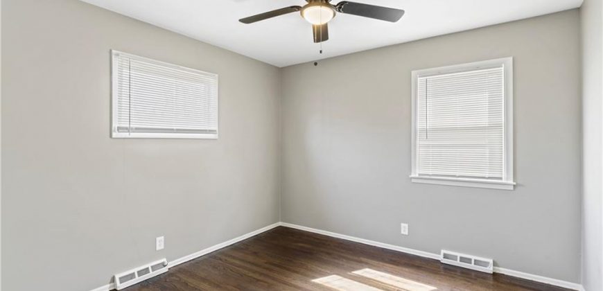 Homes for Sale in Liberty, MO 64068 | 309  Manor Lane