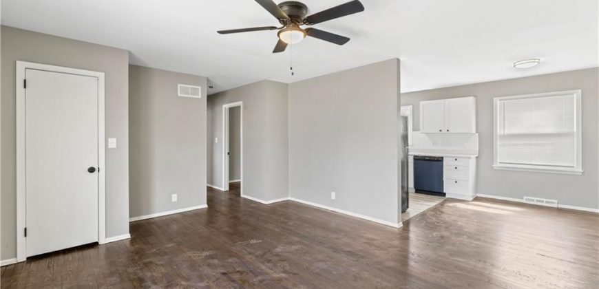 Homes for Sale in Liberty, MO 64068 | 309  Manor Lane