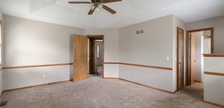 Homes for Sale in Kearney, MO 64060 | 1710  Regency Drive