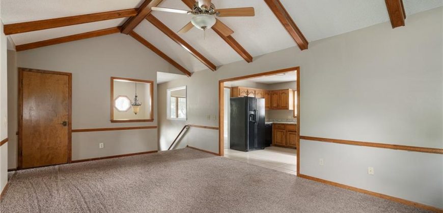 Homes for Sale in Kearney, MO 64060 | 1710  Regency Drive