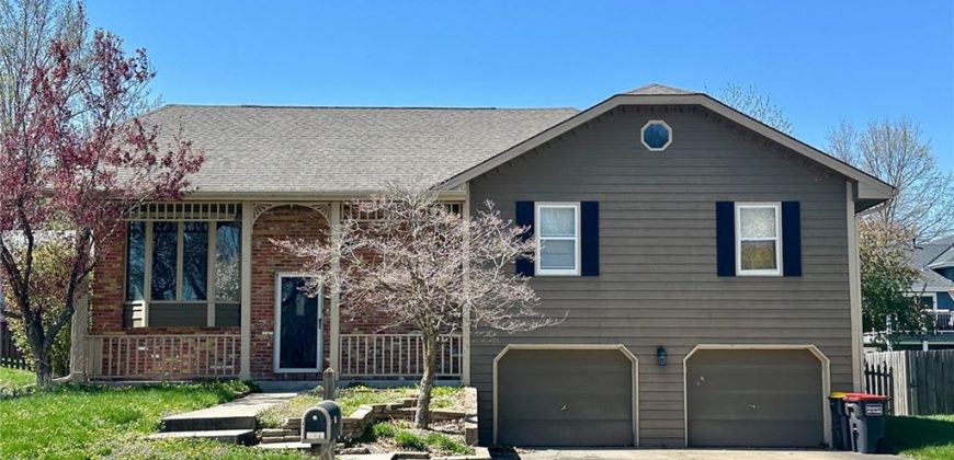 Homes for Sale in Kearney, MO 64060 | 1710  Regency Drive