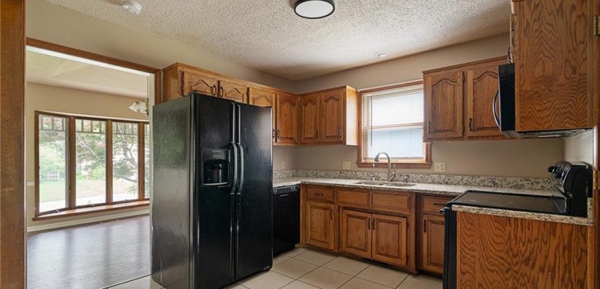 Homes for Sale in Kearney, MO 64060 | 1710  Regency Drive