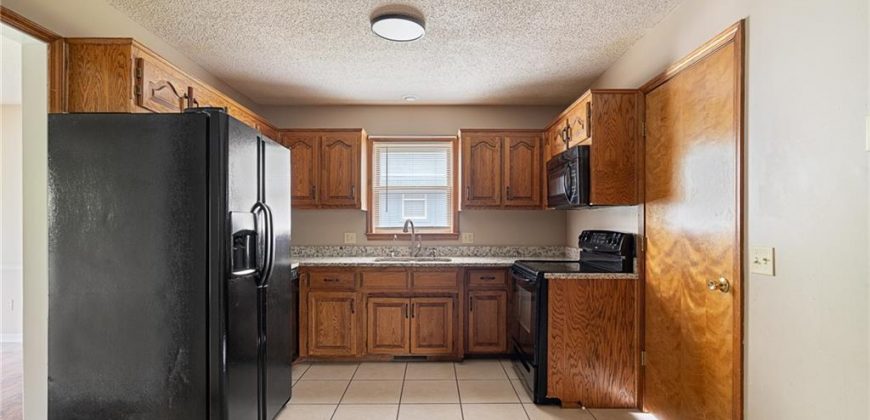 Homes for Sale in Kearney, MO 64060 | 1710  Regency Drive