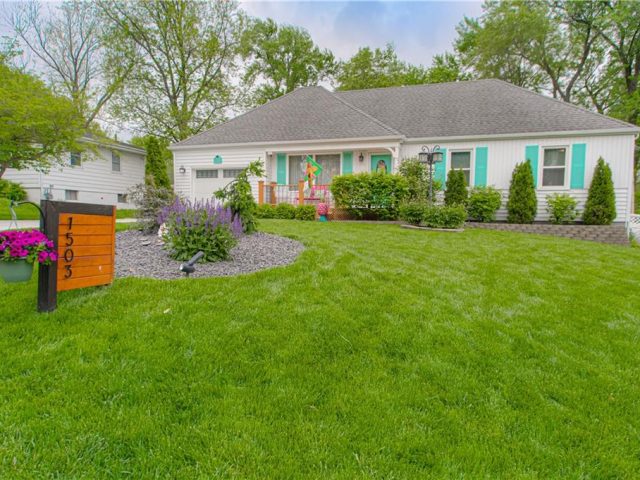 Homes for Sale in Gladstone, MO 64118 | 1503 NE 63rd Street