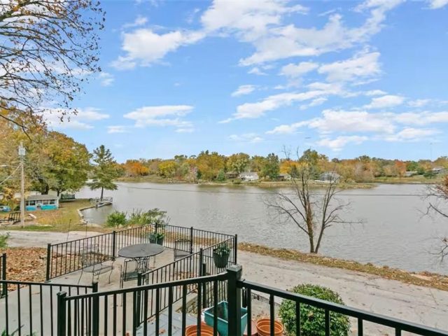 Homes for Sale in Houston Lake, MO 64151 | 3329 NW Edgewater Trail