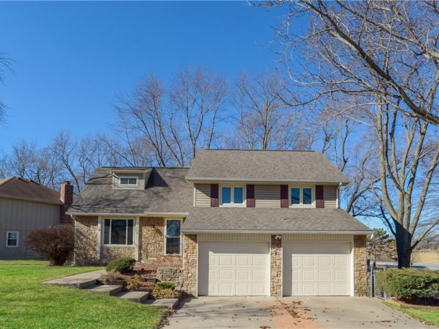 Homes for Sale in Kansas City, MO 64152 | 8024 N Serene Avenue