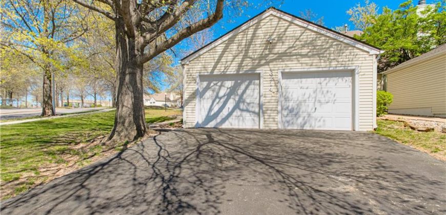 Homes for Sale in Kansas City, MO 64151 | 6214 NW 82nd Terrace