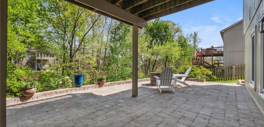 Homes for Sale in Gladstone, MO 64118 | 5201 N Jefferson Street