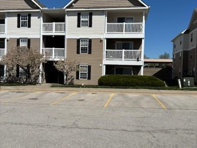 Homes for Sale in Kansas City, MO 64119 | 5510 NE 80th Terrace, Unit#3B