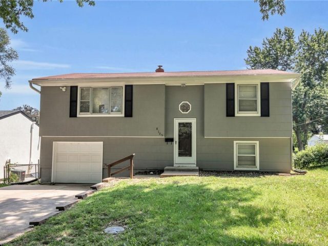 Homes for Sale in Kansas City, MO 64119 | 8105 NE San Rafael Drive