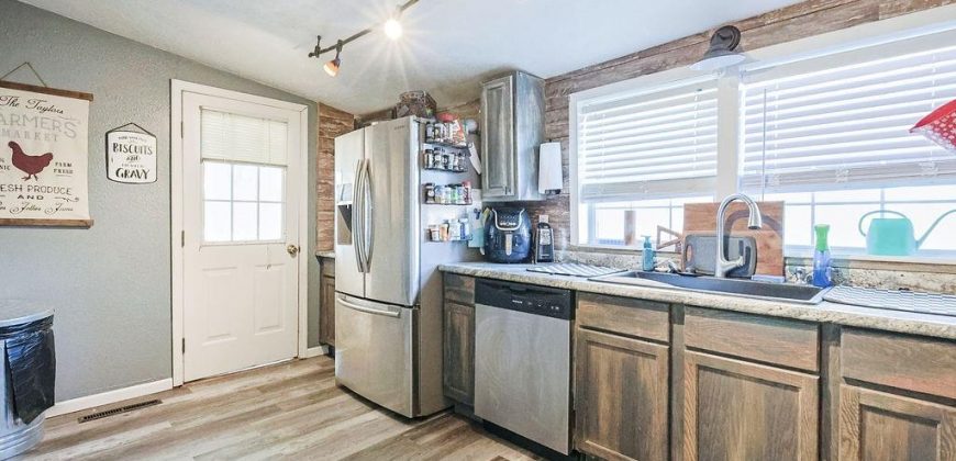 Homes for Sale in Dearborn, MO 64439 | 112 E 2nd Street