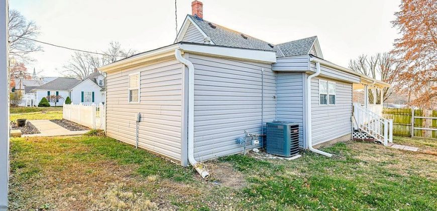 Homes for Sale in Dearborn, MO 64439 | 112 E 2nd Street