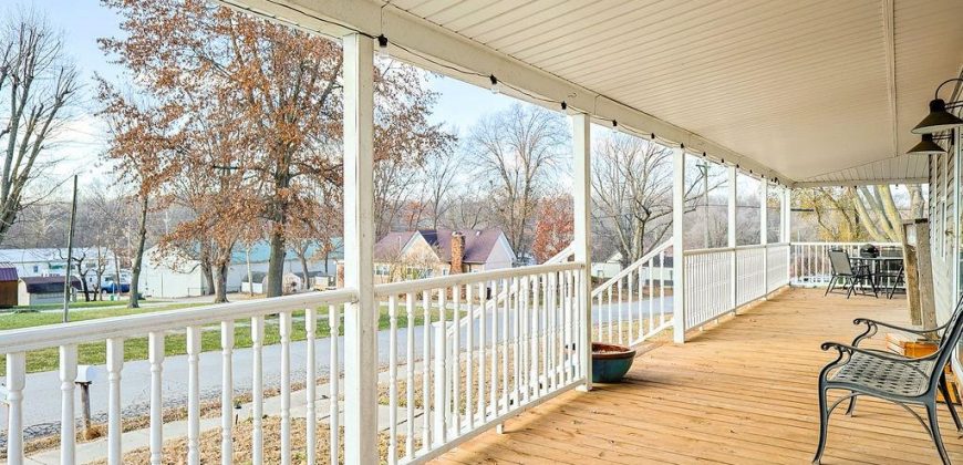 Homes for Sale in Dearborn, MO 64439 | 112 E 2nd Street