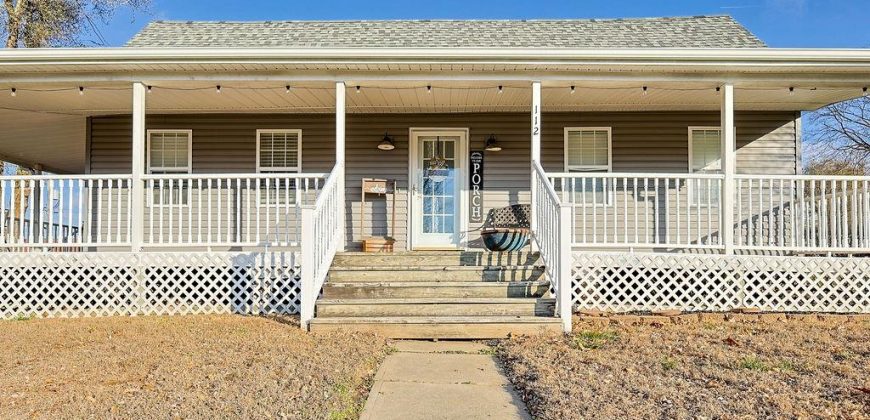 Homes for Sale in Dearborn, MO 64439 | 112 E 2nd Street