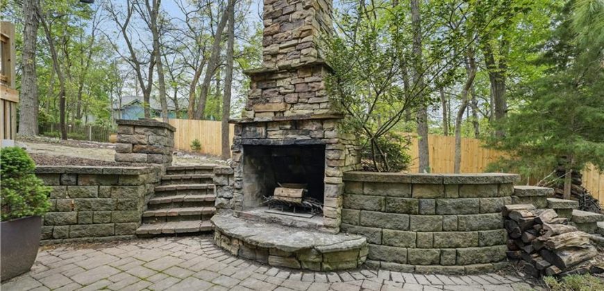 Homes for Sale in Kansas City, MO 64151 | 1915 NW 58th Court