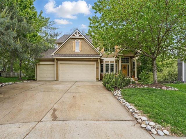 Homes for Sale in Kansas City, MO 64151 | 1915 NW 58th Court