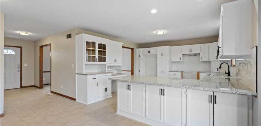 Homes for Sale in Platte City, MO 64079 | 20  Pine View Road