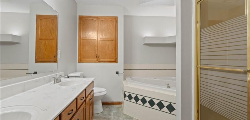 Homes for Sale in Platte City, MO 64079 | 20  Pine View Road