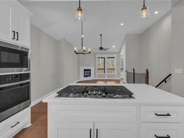 Homes for Sale in Kansas City, MO 64155 | 646 NW 110th Street