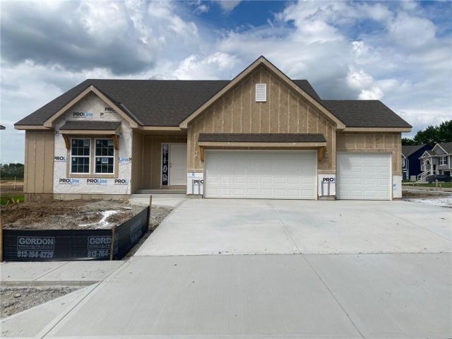 Homes for Sale in Kearney, MO 64060 | 1102  Noah Lane