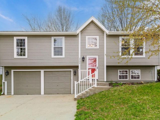 Homes for Sale in Kansas City, MO 64154 | 3505 NW 86th Street