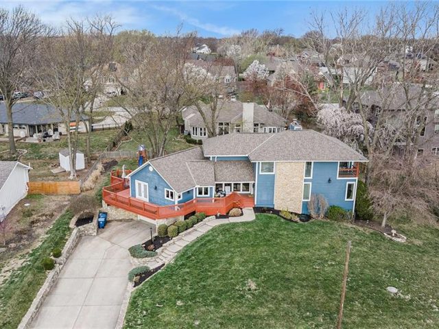 Homes for Sale in Weatherby Lake, MO 64152 | 7802 NW Westside Drive