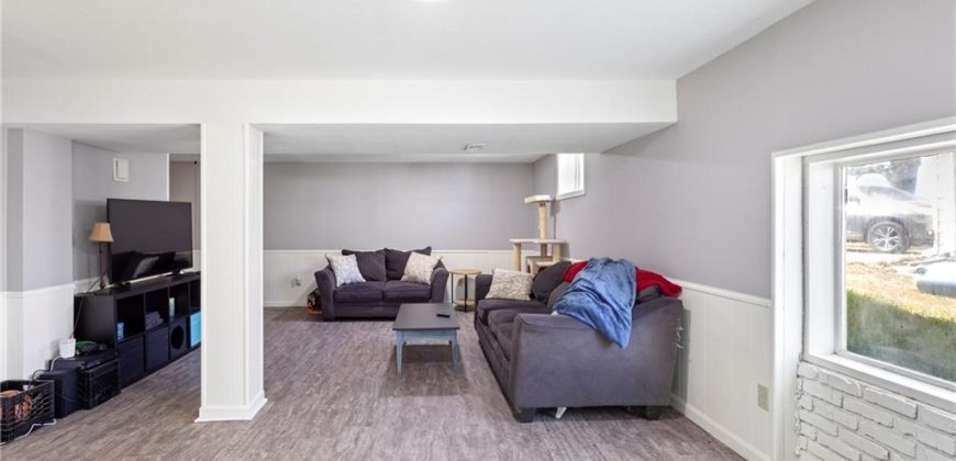 Homes for Sale in Kansas City, MO 64118 | 102 NW 64th Terrace