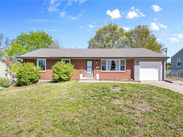 Homes for Sale in Kansas City, MO 64118 | 102 NW 64th Terrace