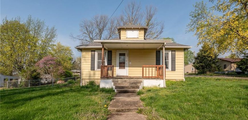 Homes for Sale in Ferrelview, MO 64163 | 120 N Garrison Street