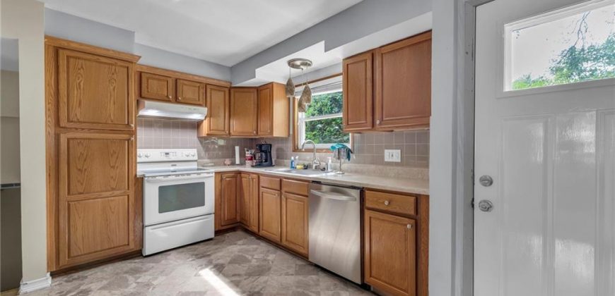 Homes for Sale in Kansas City, MO 64119 | 5820 N Oakley Avenue
