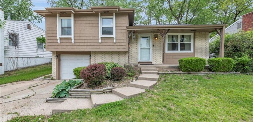 Homes for Sale in Kansas City, MO 64119 | 5820 N Oakley Avenue