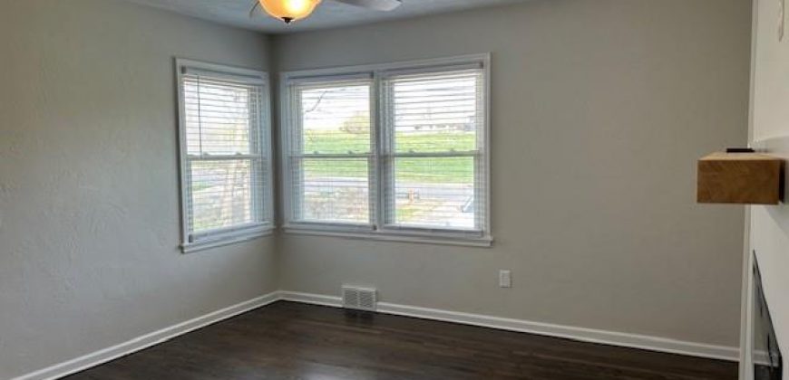 Homes for Sale in Oakview, MO 64118 | 701 NE Shady Lane Drive