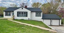 Homes for Sale in Oakview, MO 64118 | 701 NE Shady Lane Drive