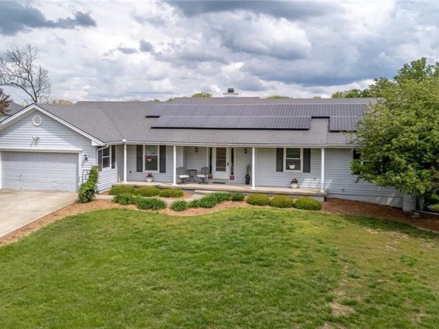 Homes for Sale in Holt, MO 64048 | 15404 NE 181st Street