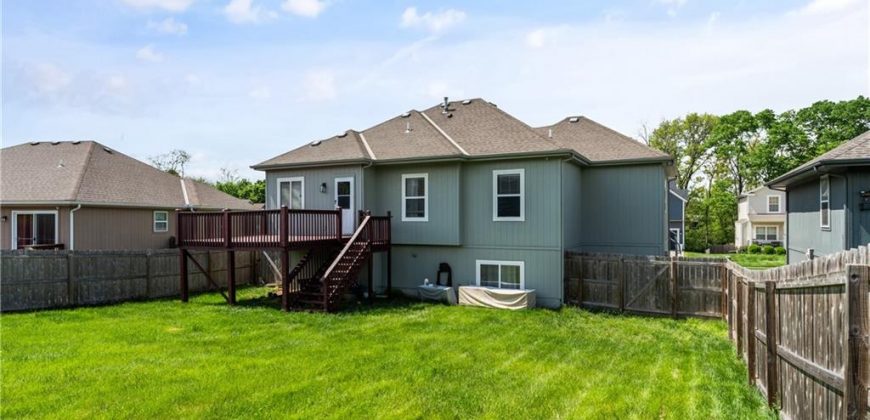 Homes for Sale in Kansas City, MO 64154 | 9517 N Adrian Place