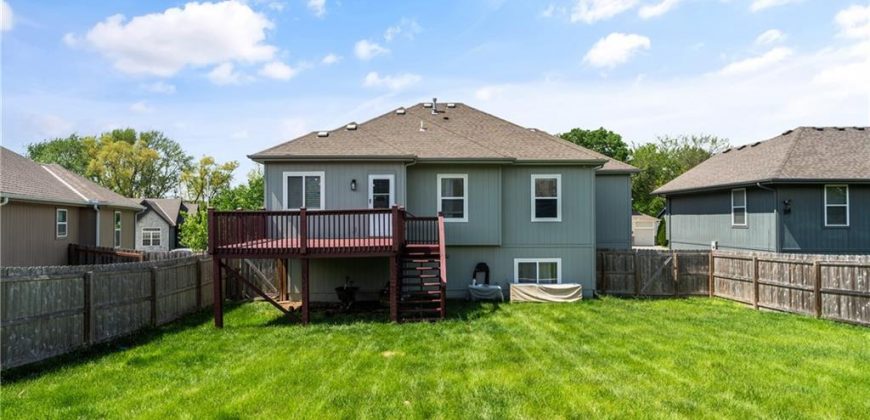 Homes for Sale in Kansas City, MO 64154 | 9517 N Adrian Place