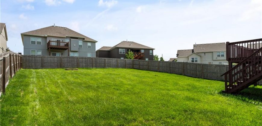 Homes for Sale in Kansas City, MO 64154 | 9517 N Adrian Place