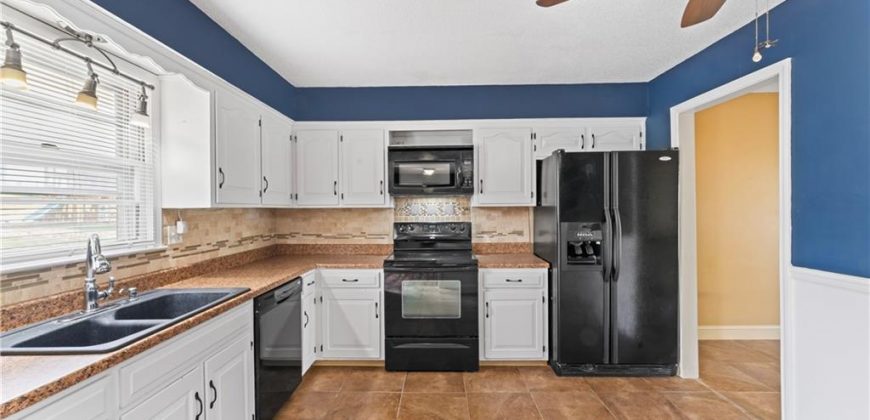 Homes for Sale in Kansas City, MO 64152 | 9715 NW View Coves Drive
