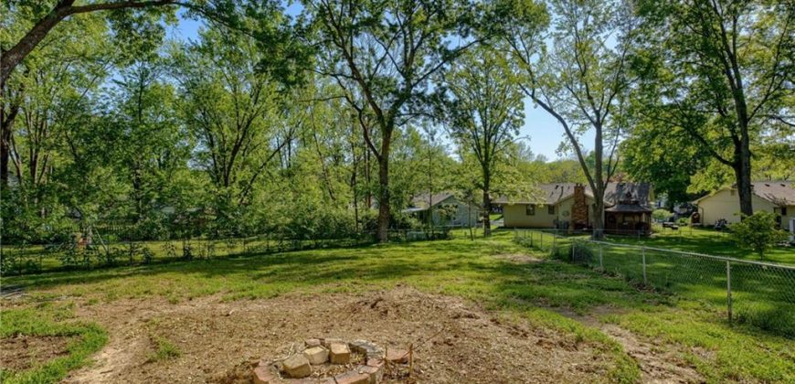 Homes for Sale in Liberty, MO 64068 | 901  Dunwich Drive