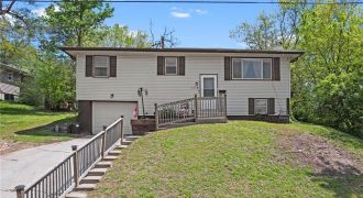 Homes for Sale in Excelsior Springs, MO 64024 | 115  Collette Street