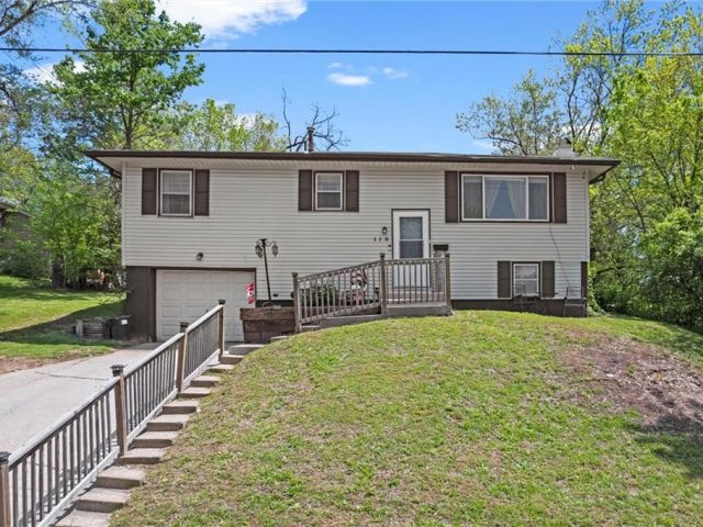 Homes for Sale in Excelsior Springs, MO 64024 | 115  Collette Street